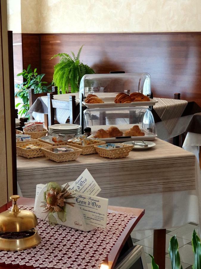 Albergo Leon D'Oro Castel San Giovanni  Eksteriør billede